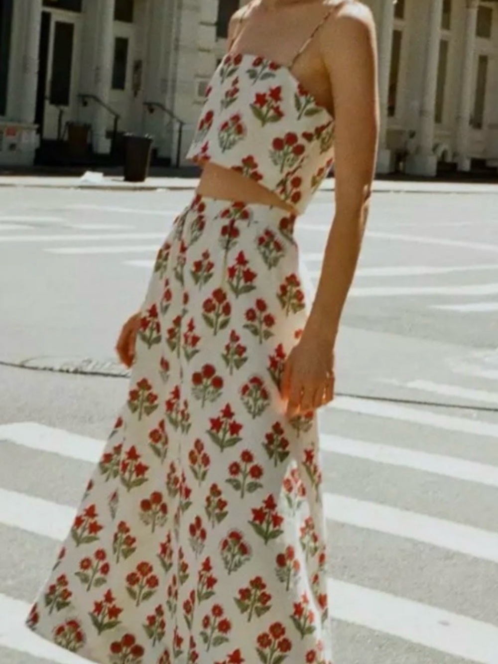 Rhode Aaron Skirt Red Floral Print in 100% linen - Picture 2 of 5